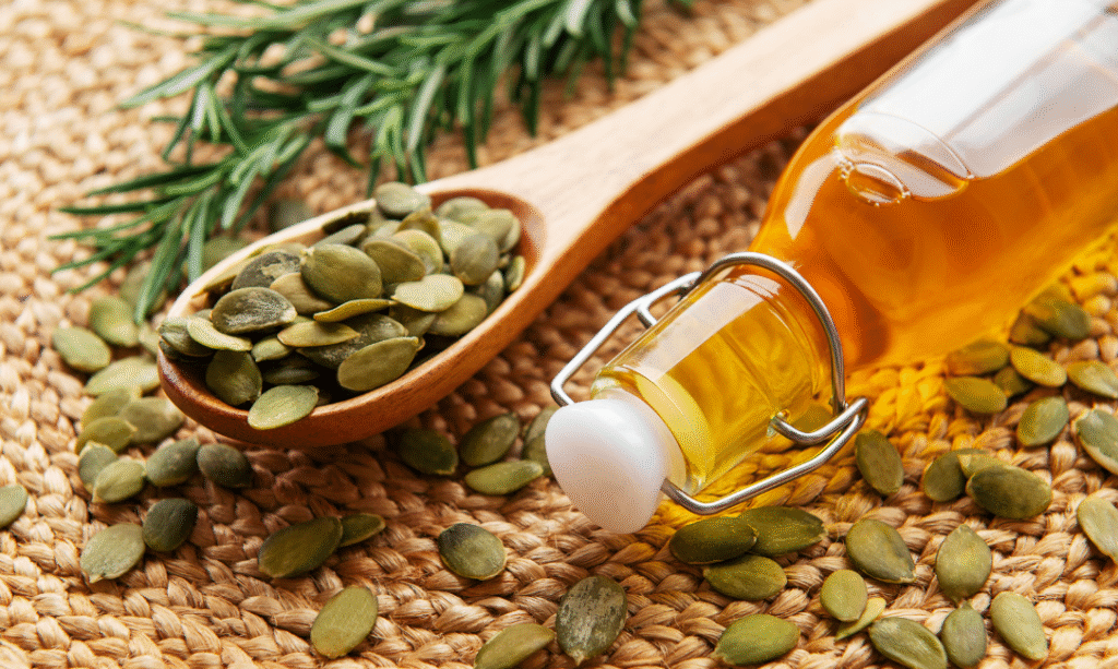 Óleo de Semente de Abóbora: Como Suplementar e Proteger Naturalmente a Próstata Masculina